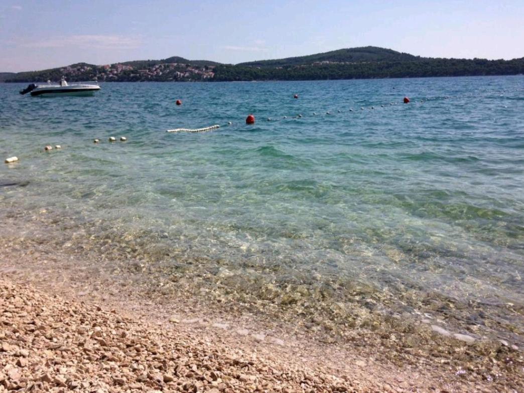 Roso Apartment With Sea View Trogir Exterior photo